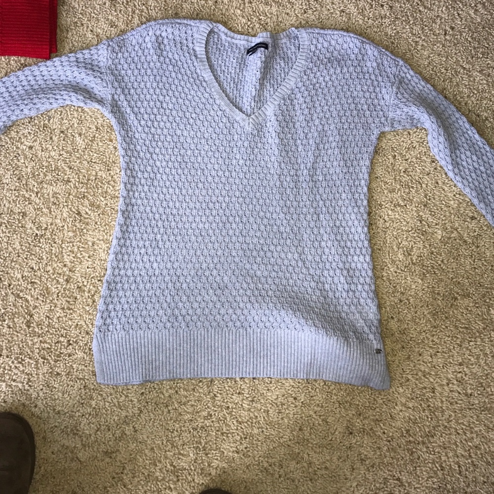 American eagle v-neck sweater